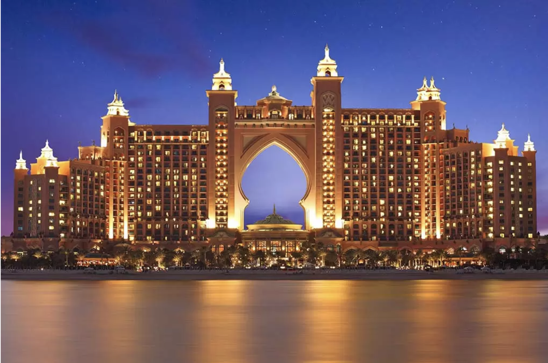 Top 10 Must-Visit Attractions in Dubai